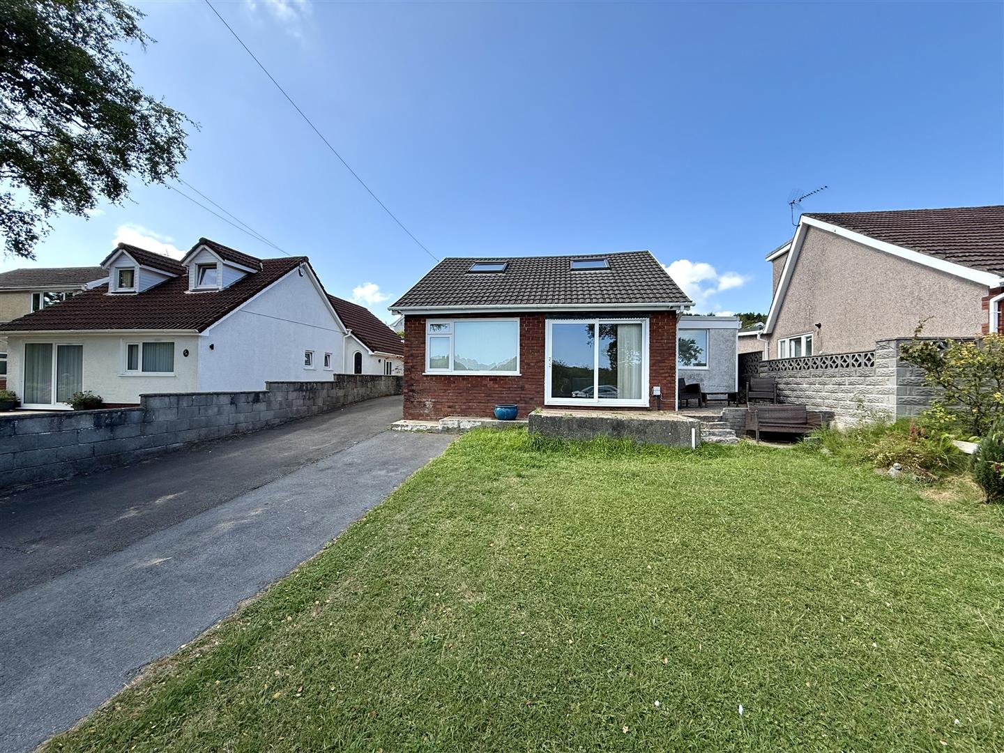 Ddol Road, Dunvant, Swansea, SA2 7UB